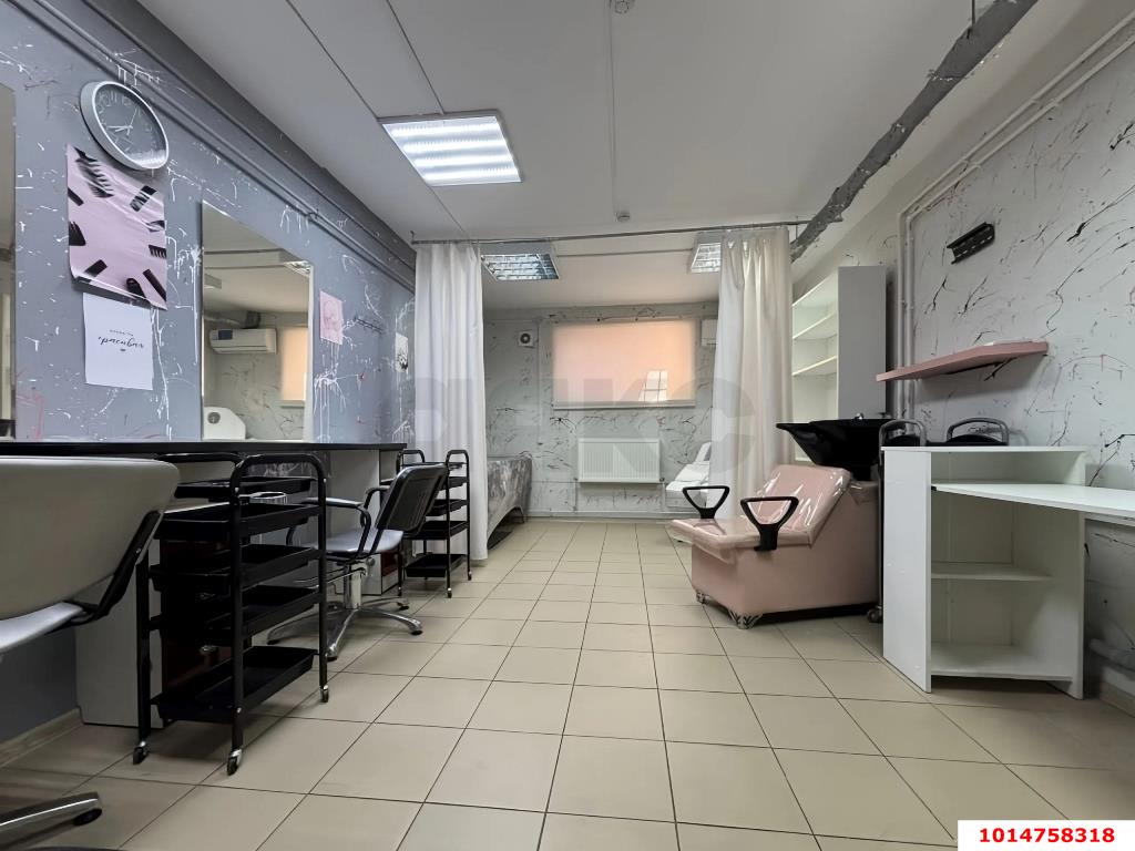 Фото №5: Торговое помещение 20 м² - Краснодар, Молодёжный, ул. Душистая, 39