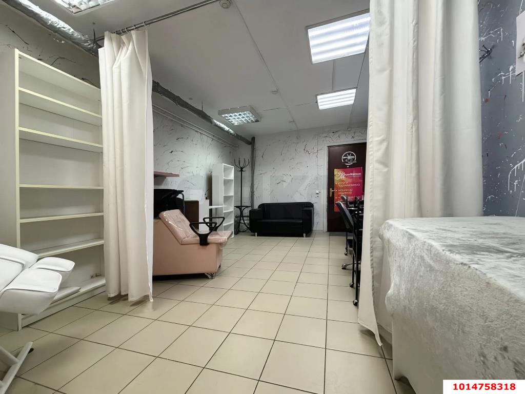 Фото №8: Торговое помещение 20 м² - Краснодар, Молодёжный, ул. Душистая, 39