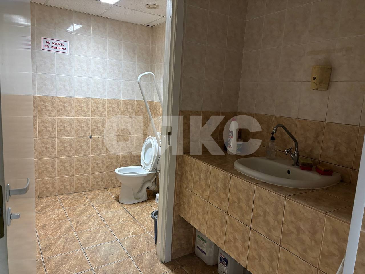 Фото №9: Коммерция 774 м² - Волгоград, жилой комплекс Цех, ул. Глазкова, 14