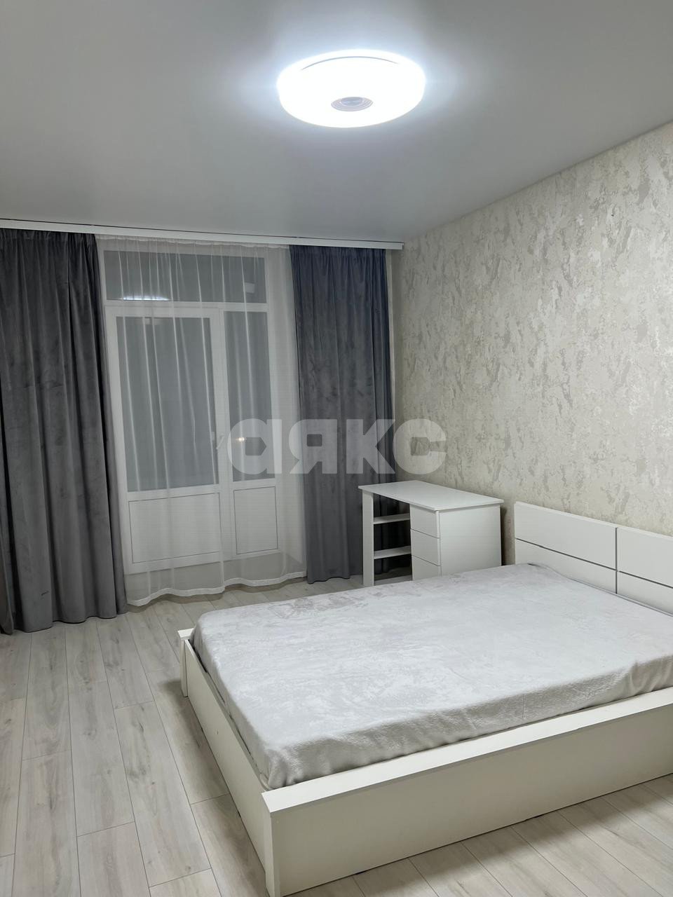 Фото №2: 3-комнатная квартира 90 м² - Волгоград, жилой комплекс Янтарный Город, ул. Маршала Воронова, 14
