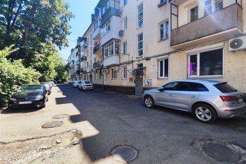 Фото №1: 2-комнатная квартира 42 м² - Краснодар, мкр. Центральный, ул. Хакурате, 3