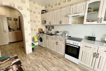 Фото №1: 1-комнатная квартира 38 м² - Российский, мкр. Прикубанский внутригородской округ, ул. Бигдая, 4