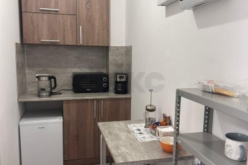 Фото №2: Торговое помещение 35 м² - Краснодар, мкр. имени Петра Метальникова, ул. Петра Метальникова, 40