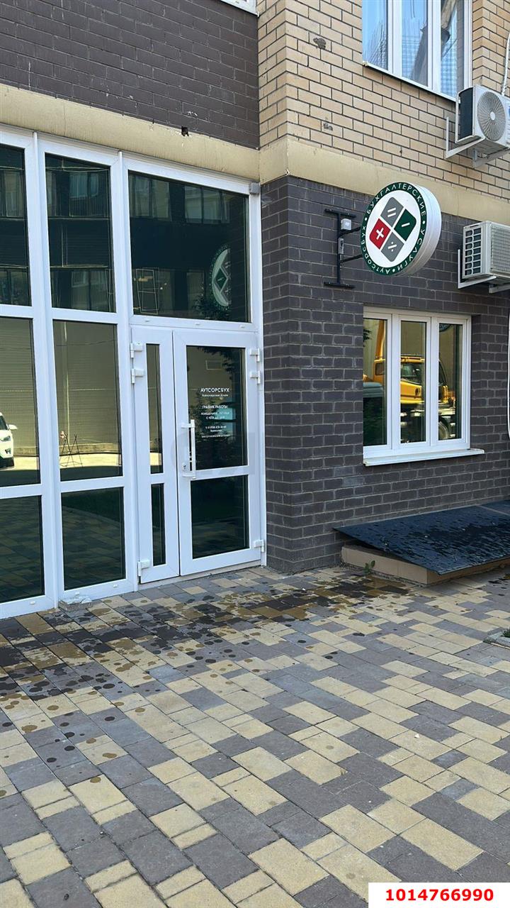 Фото №3: Коммерция 35 м² - Краснодар, ЖК Лучший, Прикубанский внутригородской округ, Завод Радиоизмерительных Приборов, жилой комплекс Лучший, мкр. имени Петра Метальникова, ул. Петра Метальникова, 40