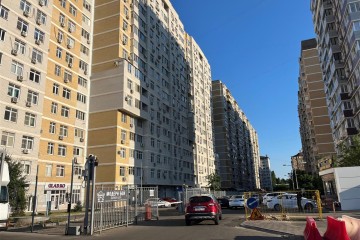 Фото №2: Торговое помещение 80 м² - Краснодар, мкр. ЖК Новые Черёмушки, ул. Селезнёва, 4/4