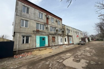 Фото №1: Отдельное здание 781 м² - Краснодар, мкр. Славянский, ул. 3-я Линия, 57/7
