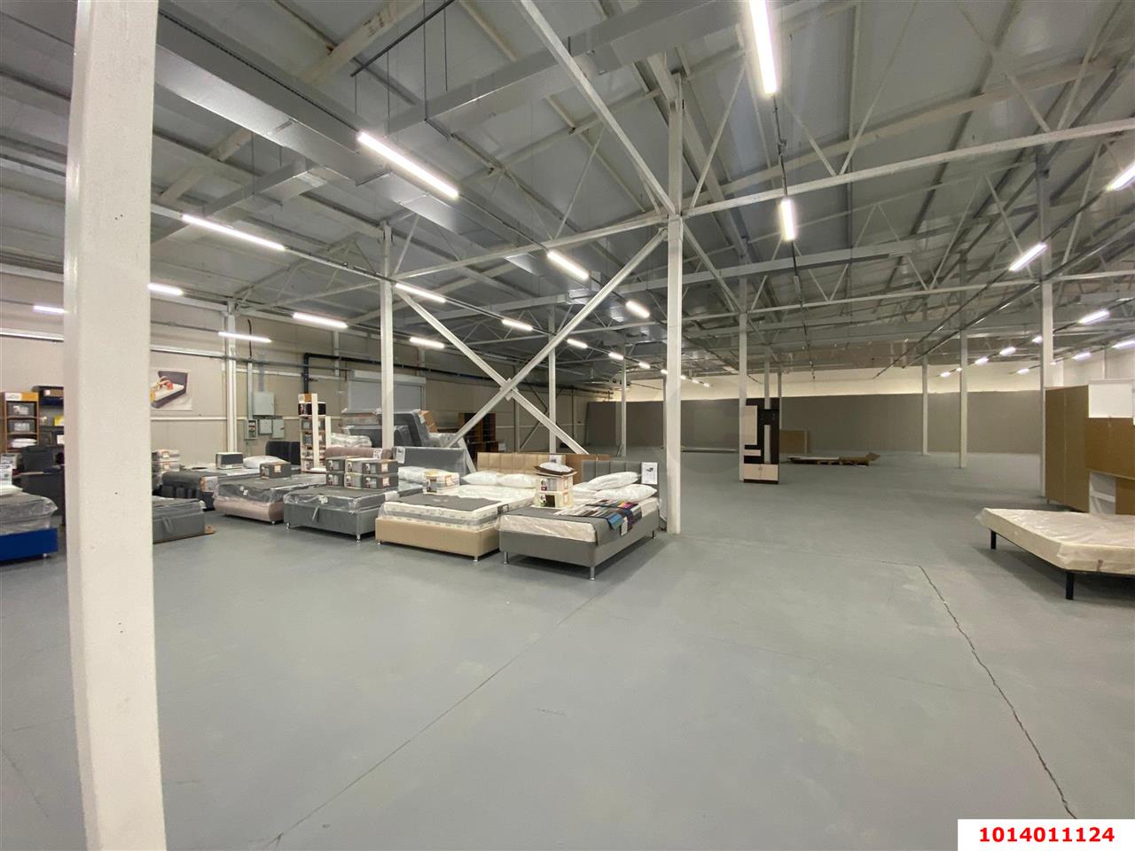 Фото №2: Торговое помещение 800 м² - Новая Адыгея, ул. Тургеневское шоссе, 33с9
