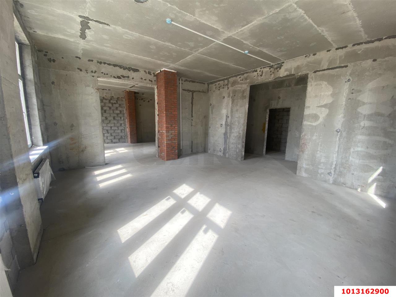 Фото №2: Торговое помещение 127 м² - Краснодар, ЖК Красная Площадь, ул. им. Мурата Ахеджака, 12к8