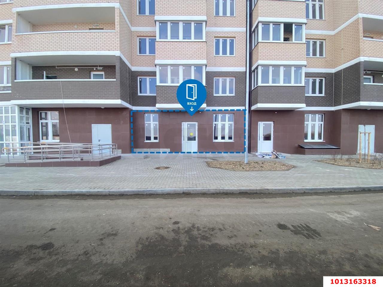 Фото №5: Торговое помещение 123 м² - Краснодар, ЖК Красная Площадь, ул. им. Мурата Ахеджака, 12к8