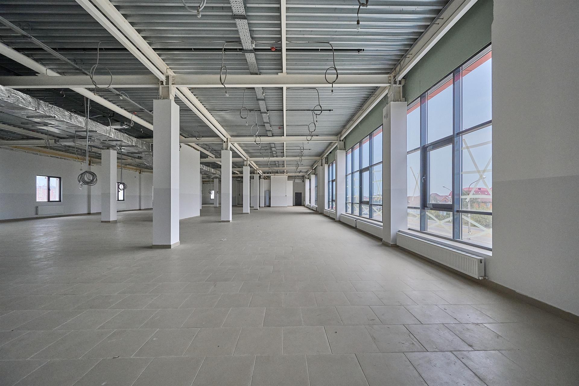 Фото №9: Коммерция 1900 м² - Яблоновский, ул. Дорожная, 111А