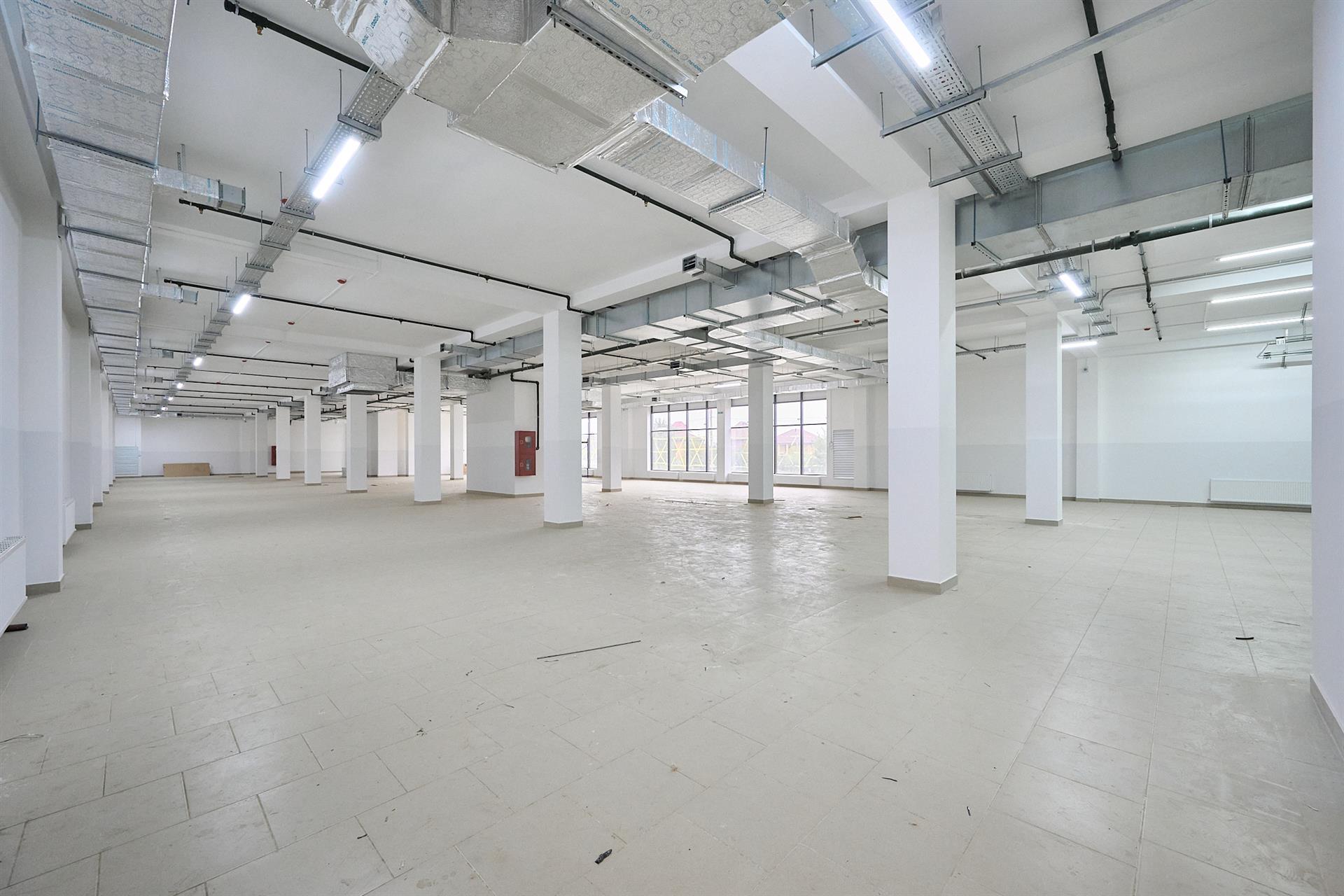 Фото №6: Коммерция 1900 м² - Яблоновский, ул. Дорожная, 111А