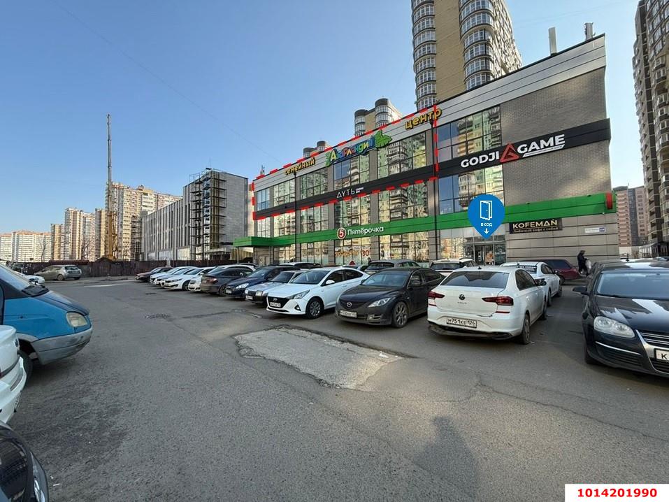 Фото №1: Торговое помещение 650 м² - Краснодар, ЖК Флотилия, ул. имени 40-летия Победы, 178