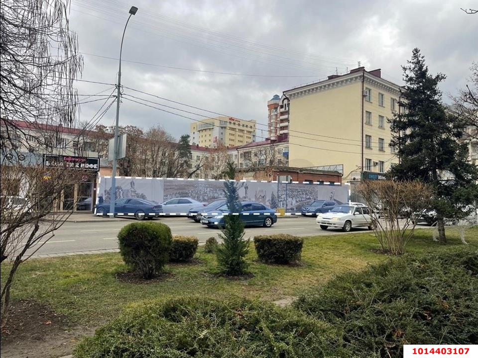 Фото №1: Коммерция 14 м² - Краснодар, Центральный внутригородской округ, мкр. Центральный, ул. Красная, 158/1