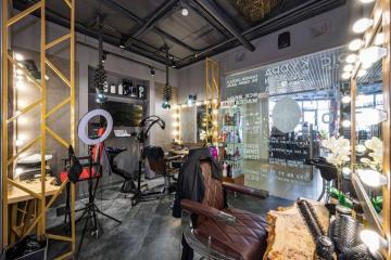 Фото №3: Коммерция 83 м² - Краснодар, мкр. Центральный, ул. Кубанская Набережная, 39