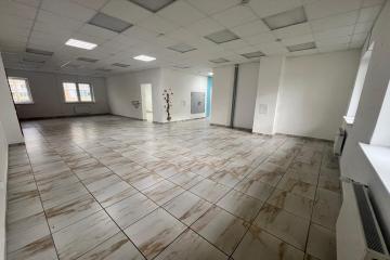 Фото №3: Коммерция 161 м² - Краснодар, мкр. Славянский, ул. Красных Партизан, 1