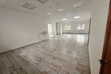 Фото №2: Торговое помещение 162 м² - Краснодар, мкр. Славянский, ул. Красных Партизан, 1