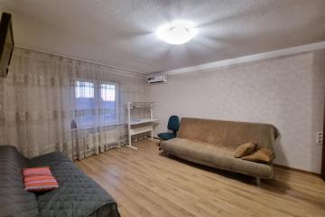 Фото №1: 1-комнатная квартира 35 м² - Краснодар, мкр. Юбилейный, ул. Рождественская набережная, 35/1