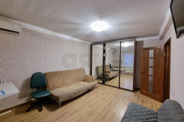 Фото №2: 1-комнатная квартира 35 м² - Краснодар, мкр. Юбилейный, ул. Рождественская набережная, 35/1