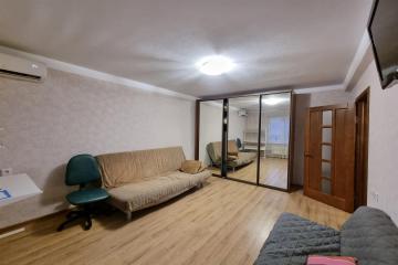 Фото №2: 1-комнатная квартира 35 м² - Краснодар, мкр. Юбилейный, ул. Рождественская набережная, 35/1