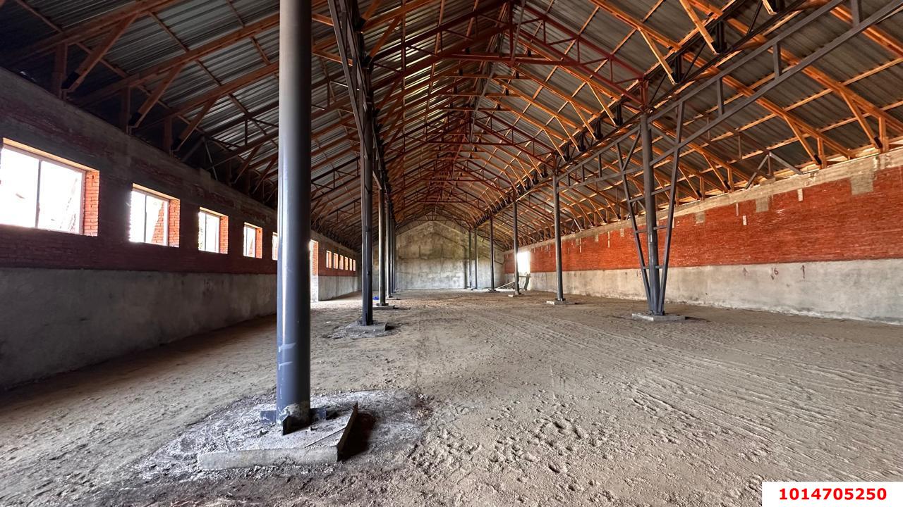 Фото №3: Складское помещение 1470 м² - Новотитаровская, ул. Луначарского, 426Д