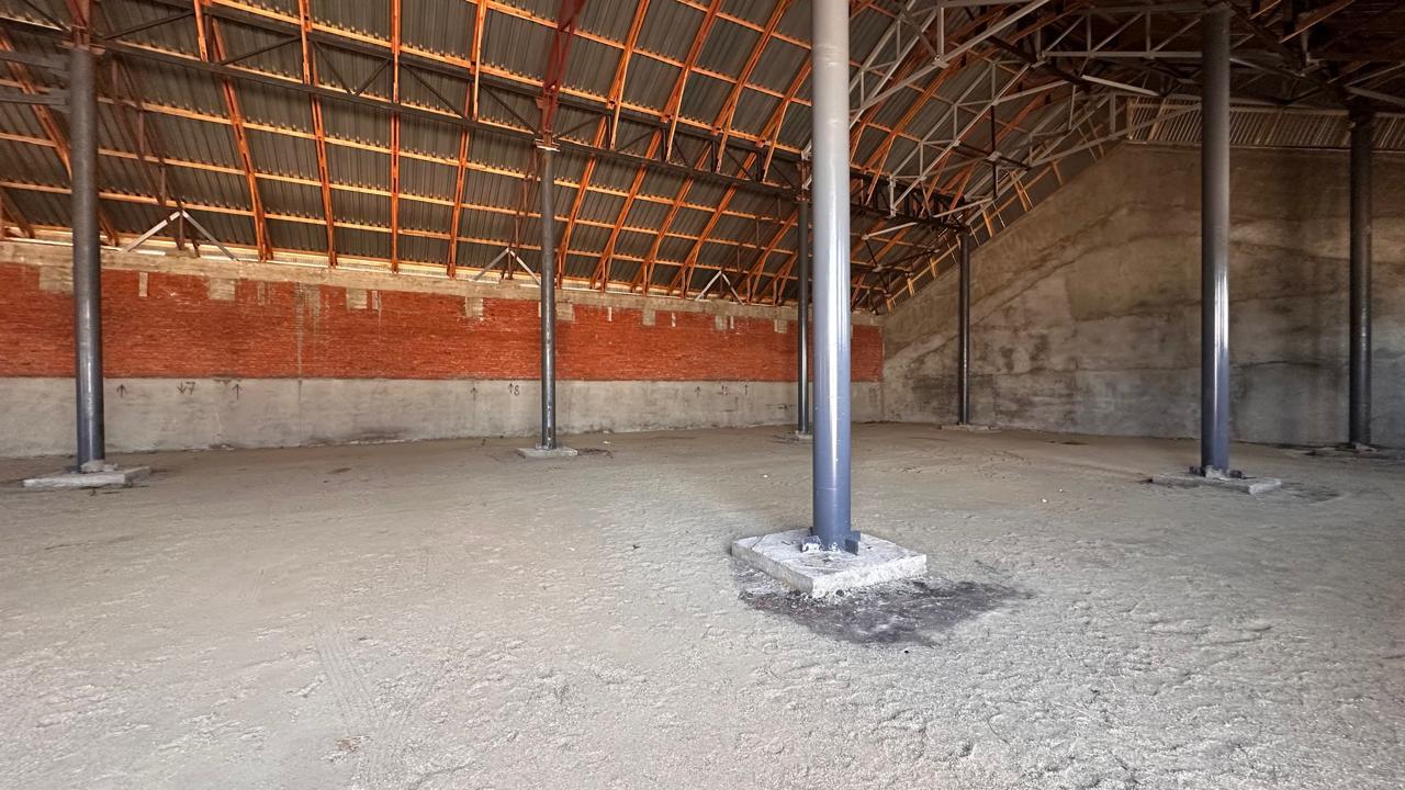 Фото №4: Коммерция 1470 м² - Новотитаровская, ул. Луначарского, 426Д