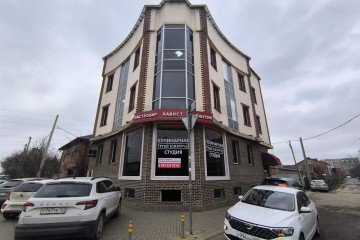 Фото №2: Торговое помещение 93 м² - Краснодар, мкр. Центральный, ул. Корницкого, 67/1