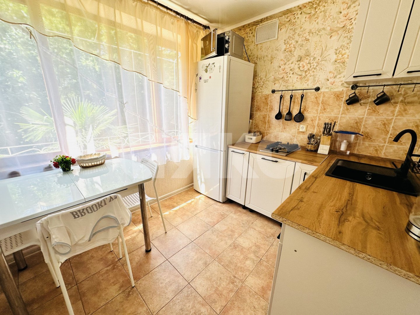 Фото №6: 2-комнатная квартира 54 м² - Сочи, Новый Сочи, ул. Цюрупы, 8