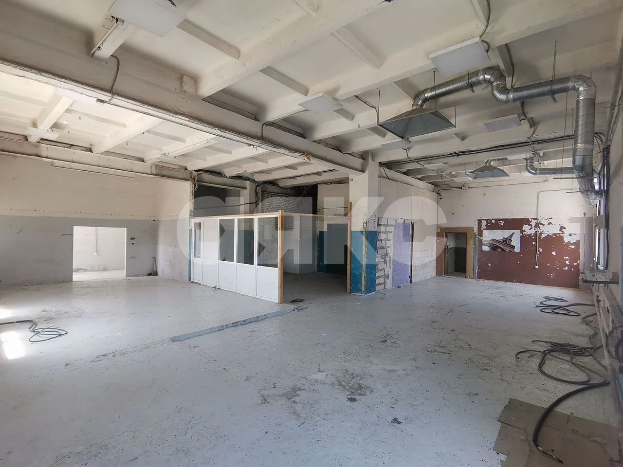 Фото №4: Коммерция 270 м² - Ростов-на-Дону, квартал Совхозный, пер. Радиаторный, 8Б