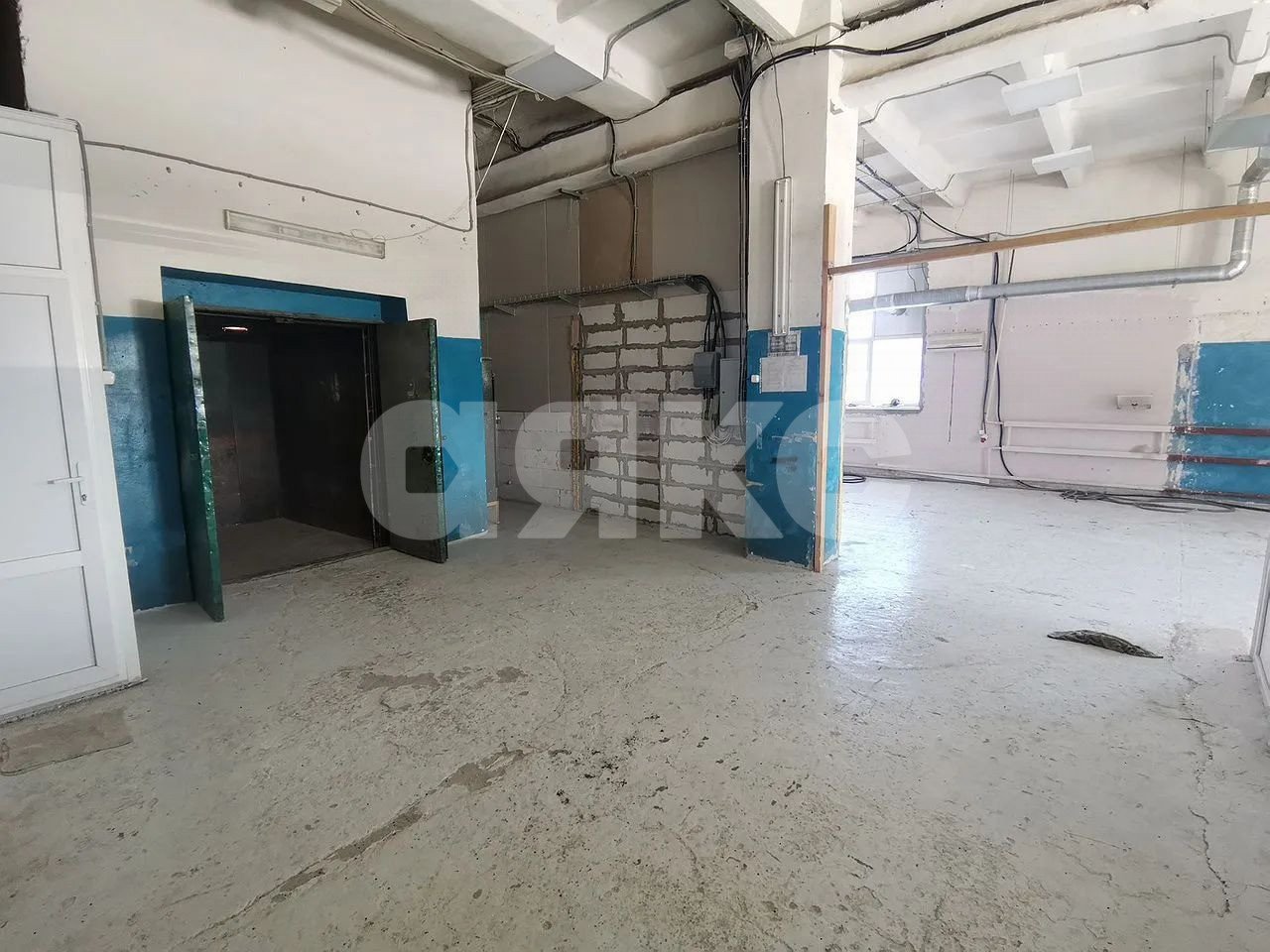 Фото №11: Коммерция 270 м² - Ростов-на-Дону, квартал Совхозный, пер. Радиаторный, 8Б