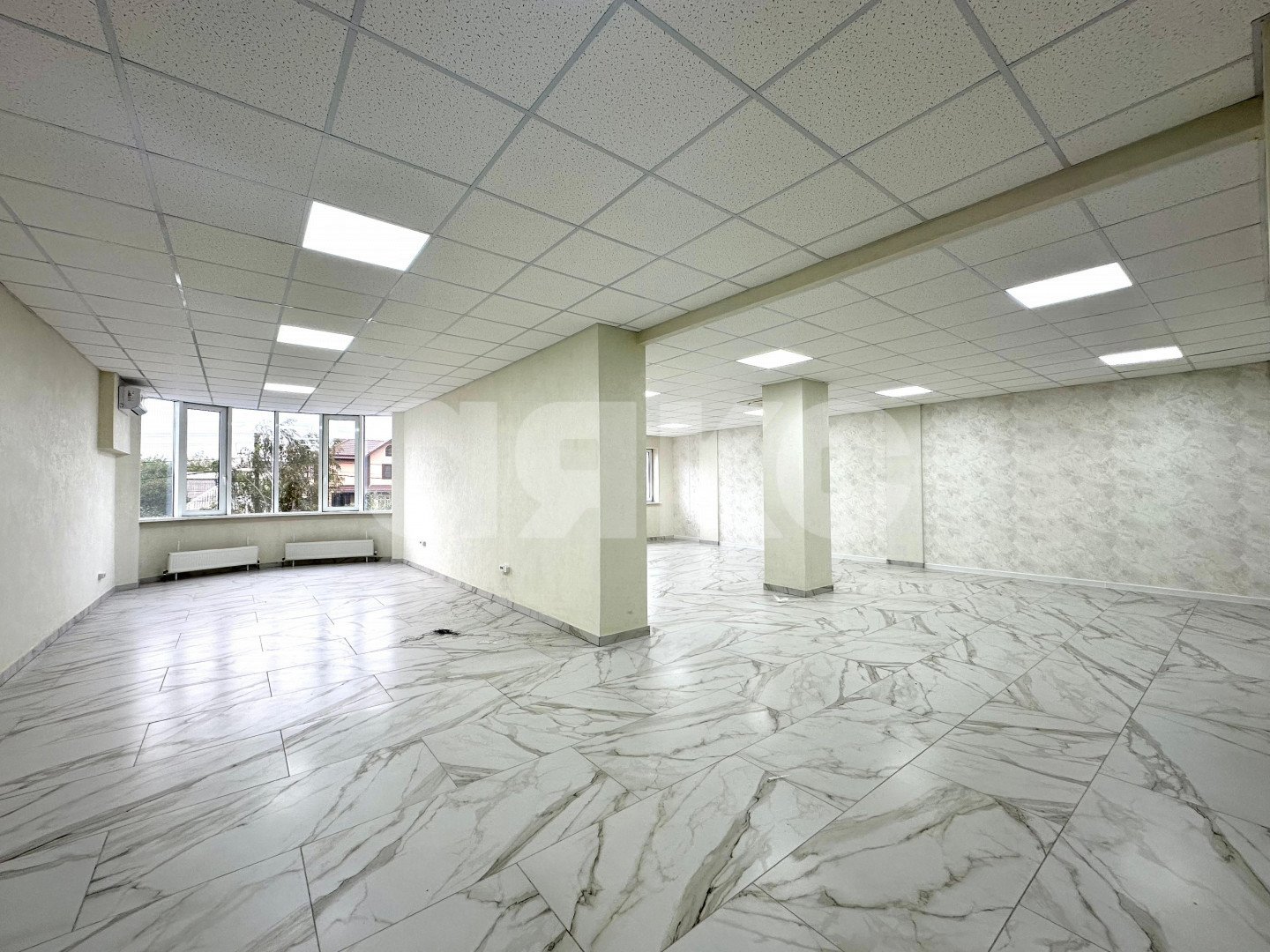 Фото №1: Коммерция 114 м² - Ростов-на-Дону, Ворошиловский, пр-кт Михаила Нагибина, 38