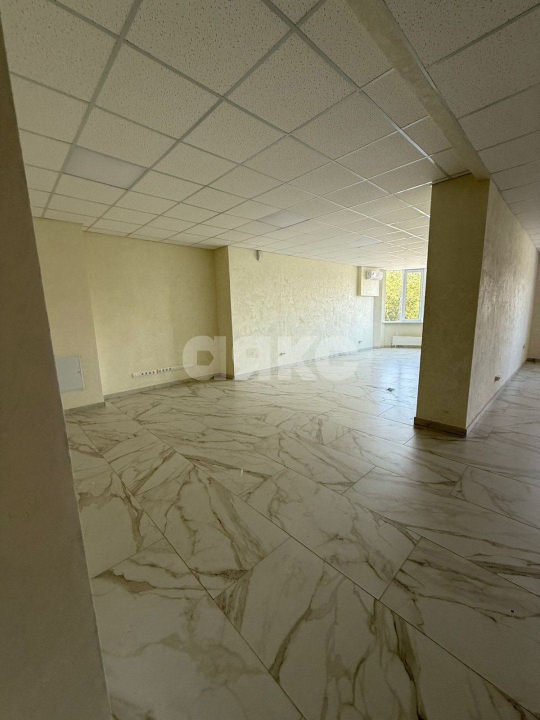 Фото №4: Коммерция 114 м² - Ростов-на-Дону, Ворошиловский, пр-кт Михаила Нагибина, 38