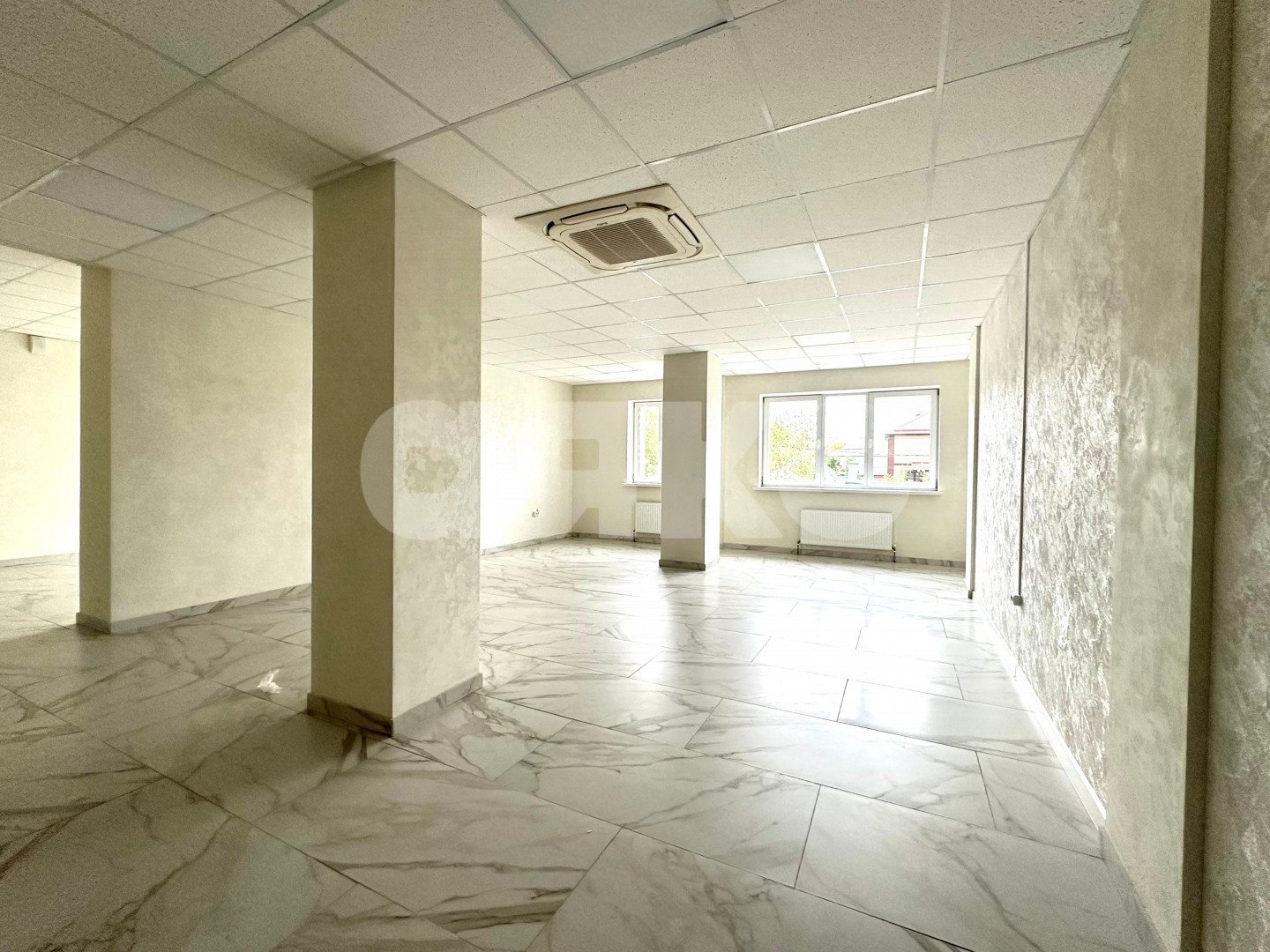 Фото №4: Коммерция 114 м² - Ростов-на-Дону, Ворошиловский, пр-кт Михаила Нагибина, 38