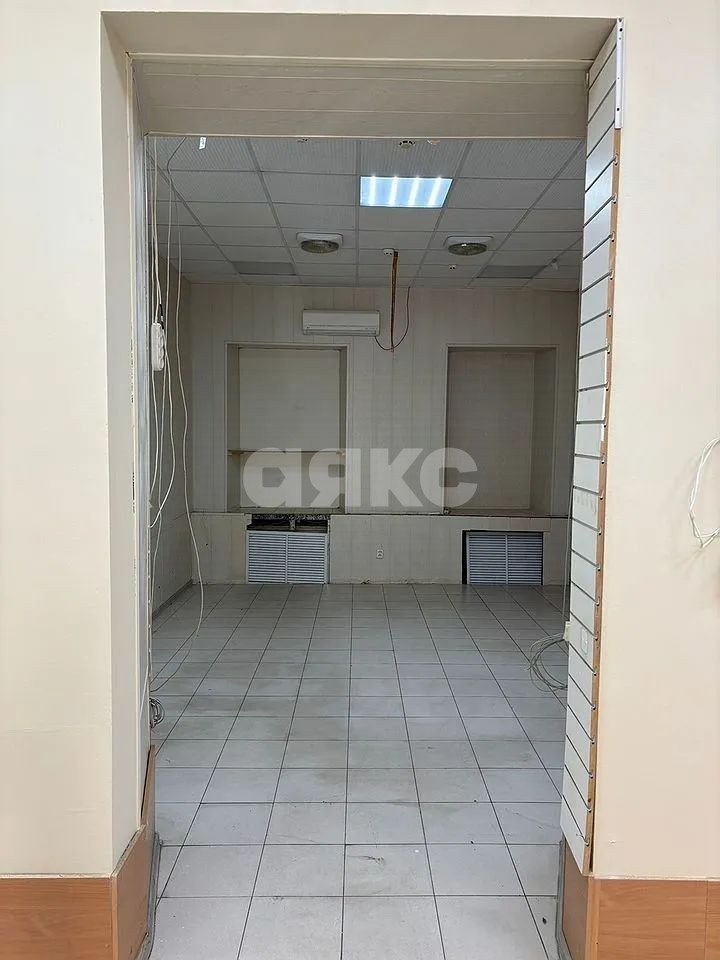 Фото №3: Коммерция 71 м² - Ростов-на-Дону, Ленинский, ул. Серафимовича, 53