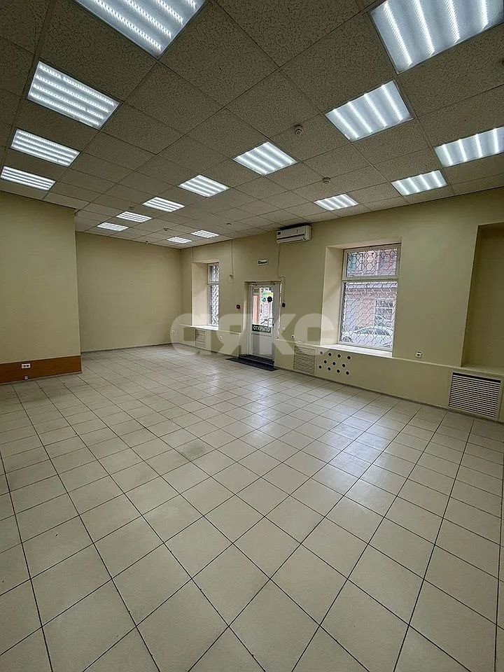 Фото №8: Коммерция 71 м² - Ростов-на-Дону, Ленинский, ул. Серафимовича, 53