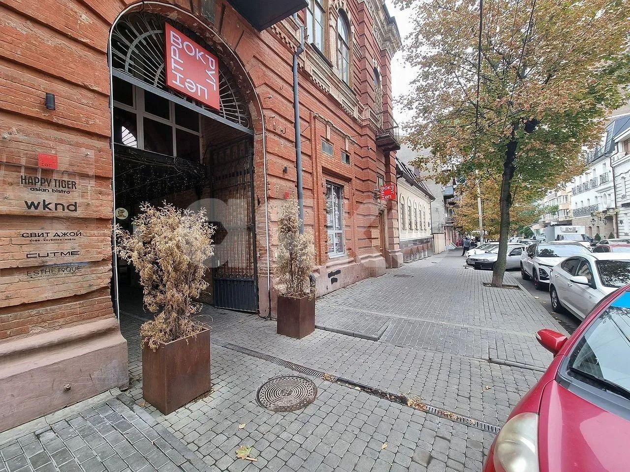 Фото №7: Коммерция 247 м² - Ростов-на-Дону, Кировский, ул. Суворова, 30/35