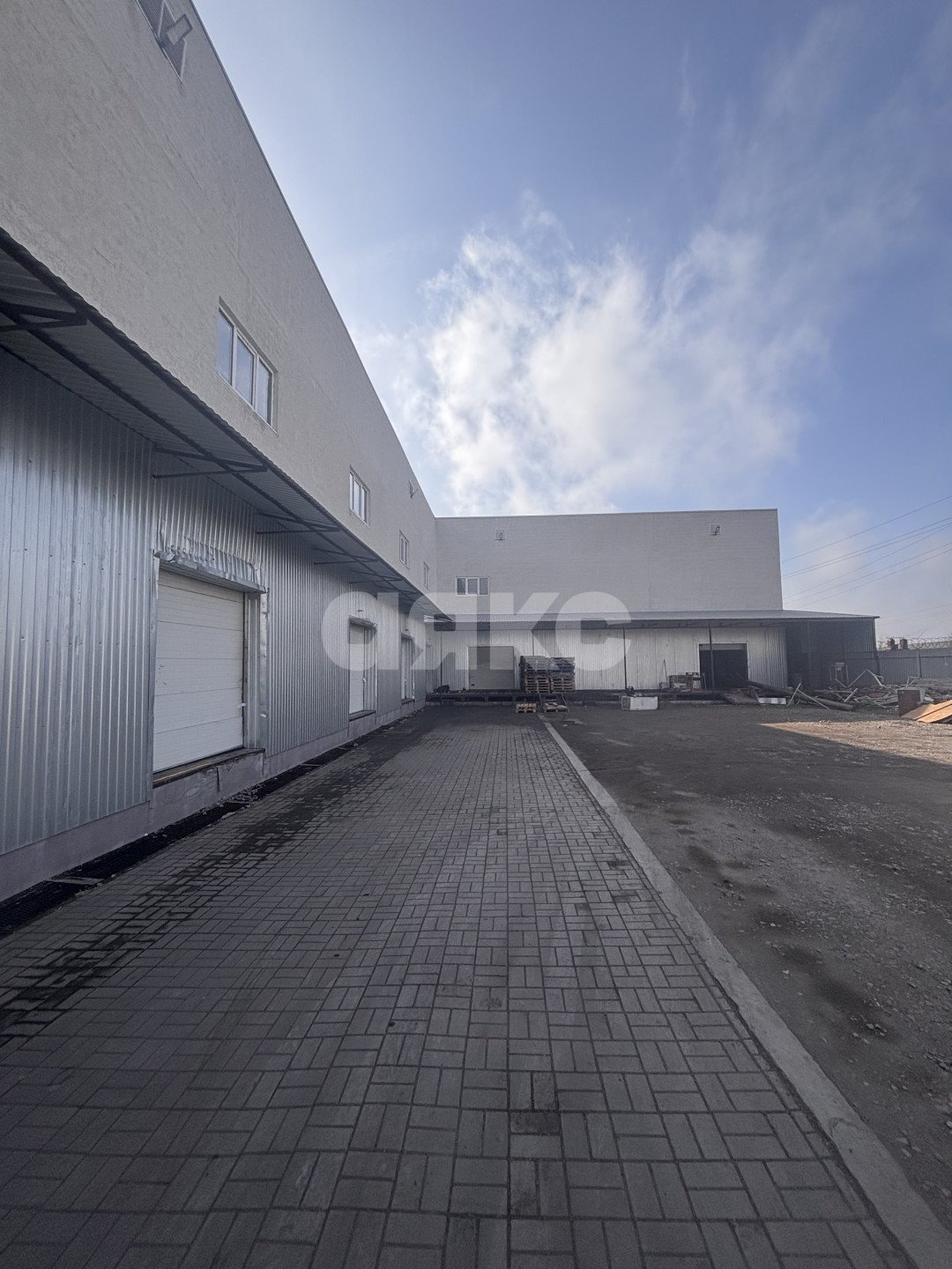 Фото №2: Коммерция 1600 м² - Мариуполь, Центральный, ул. Спортивная
