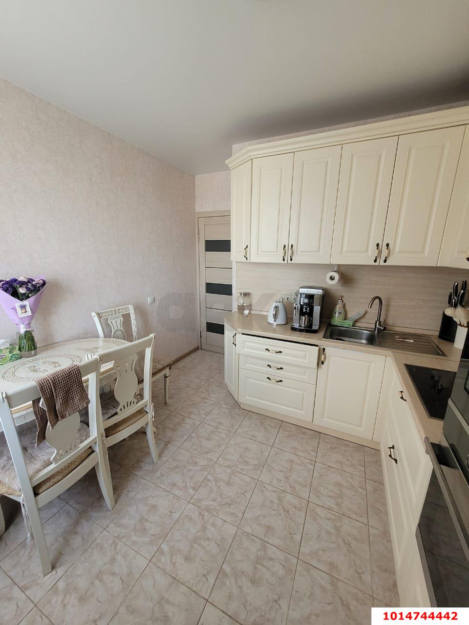 Фото №1: 2-комнатная квартира 60 м² - Краснодар, ЖК Три Богатыря, ул. Садовая, 161/1