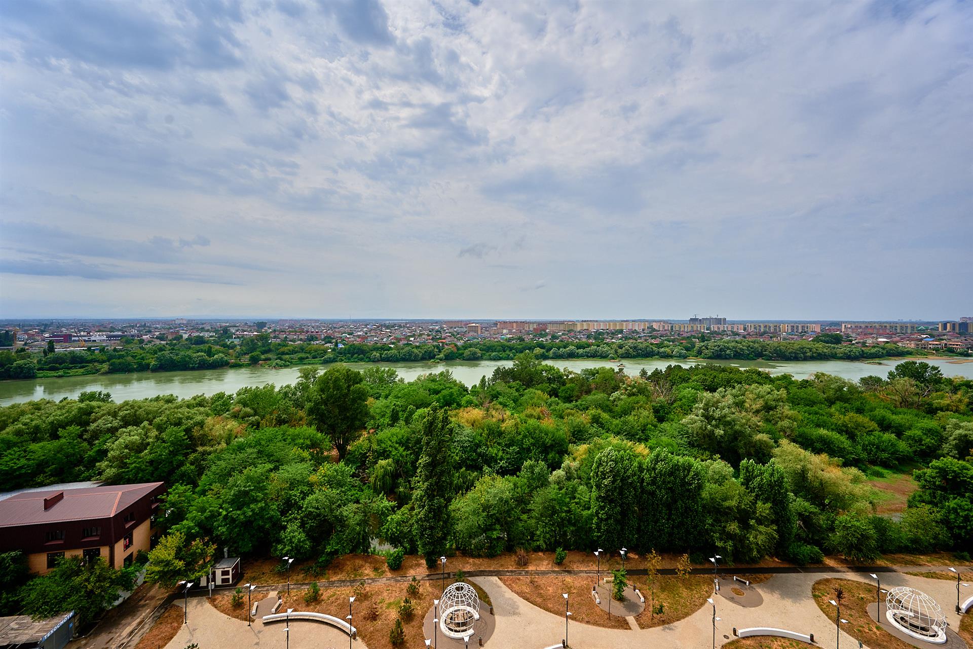 Фото №11: 1-комнатная квартира 51 м² - Краснодар, Горогороды, жилой комплекс Береговая-2, Западный внутригородской округ, Центральный внутригородской округ, мкр. Центральный, ул. Береговая, 2к1