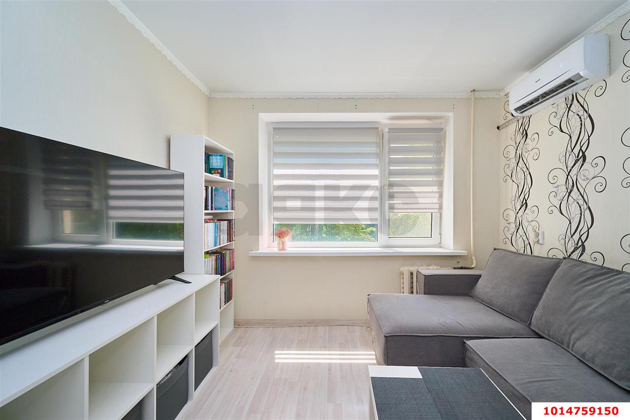 Фото №1: 2-комнатная квартира 33 м² - Краснодар, Гидростроителей, ул. имени Дмитрия Благоева, 8