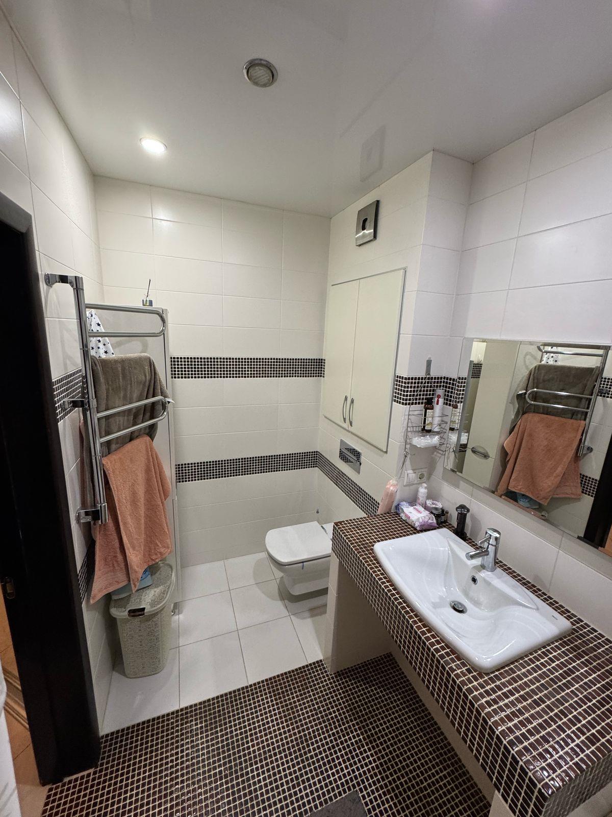 Фото №6: 2-комнатная квартира 64 м² - Краснодар, Прикубанский внутригородской округ, мкр. Краевая Клиническая Больница, ул. Восточно-Кругликовская, 76/1