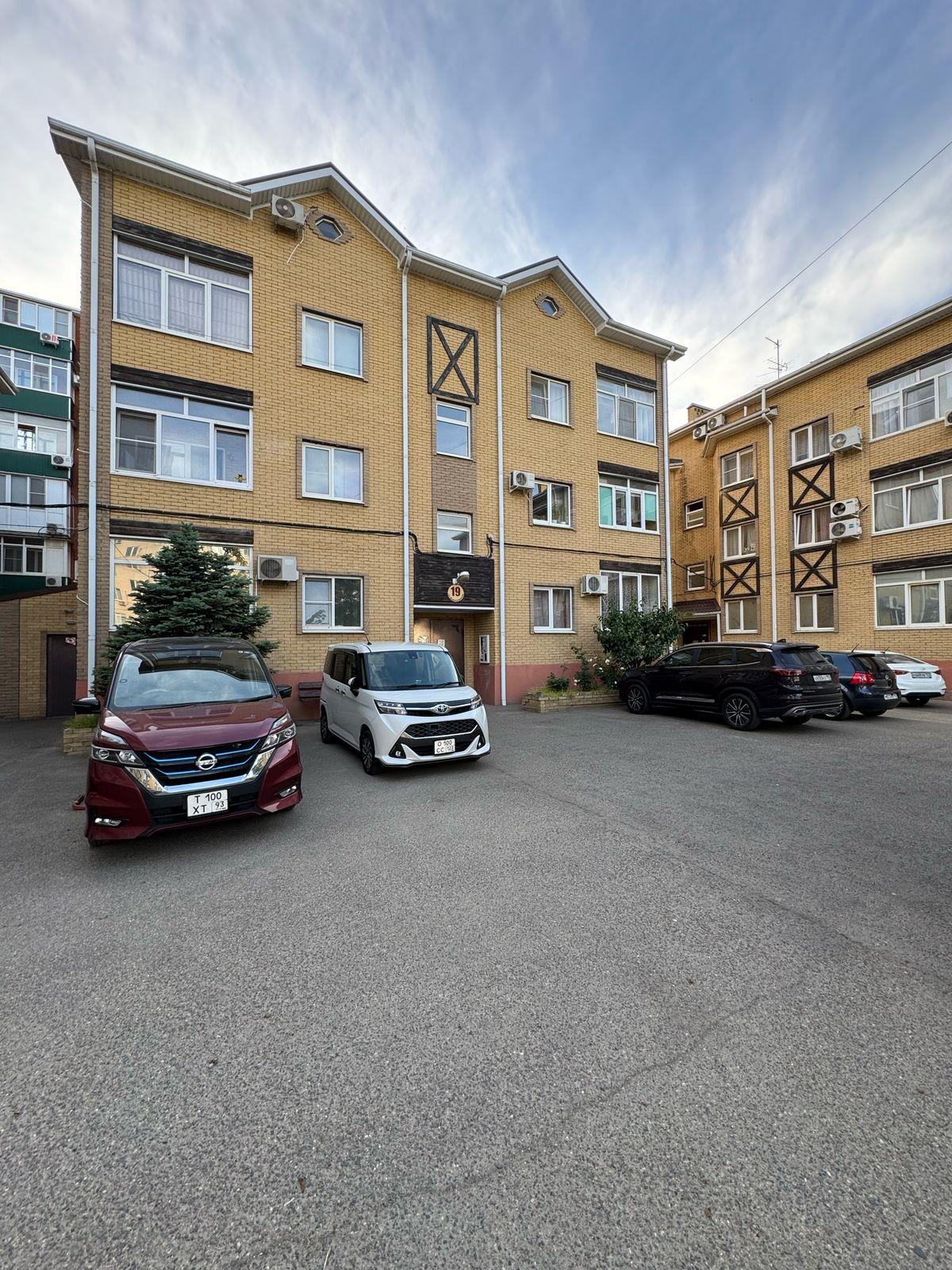 Фото №7: 2-комнатная квартира 64 м² - Краснодар, Прикубанский внутригородской округ, мкр. Краевая Клиническая Больница, ул. Восточно-Кругликовская, 76/1