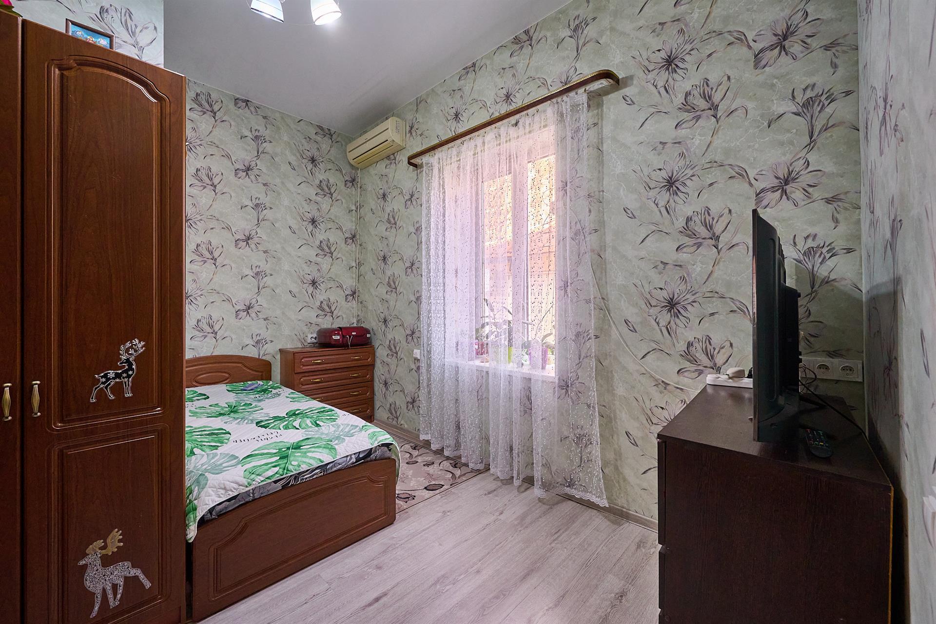 Фото №10: Часть дома 32 м² + 1 сот. - Краснодар, Центральный внутригородской округ, мкр. Дубинка, ул. имени Чехова, 32