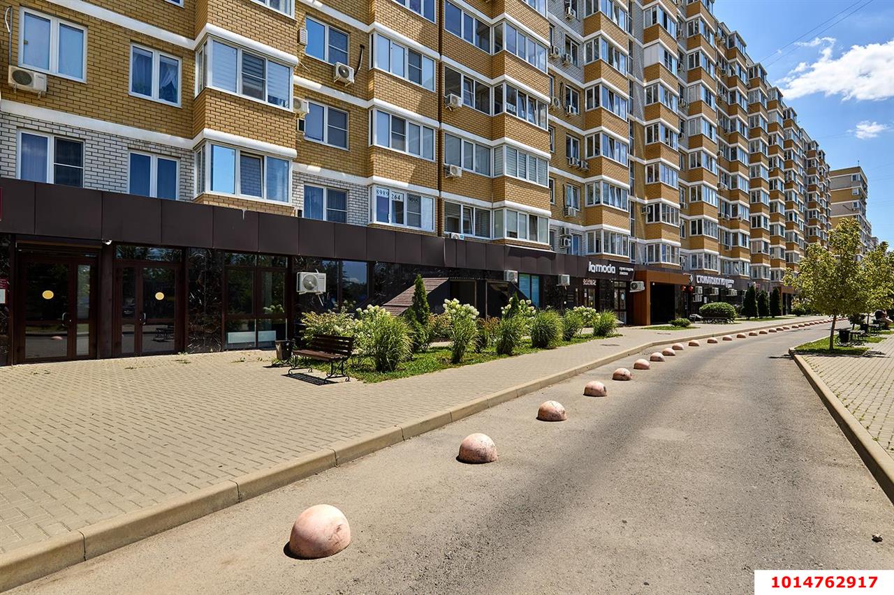 Фото №2: Торговое помещение 50 м² - Краснодар, Светлоград, ул. Красных Партизан, 1/4к3
