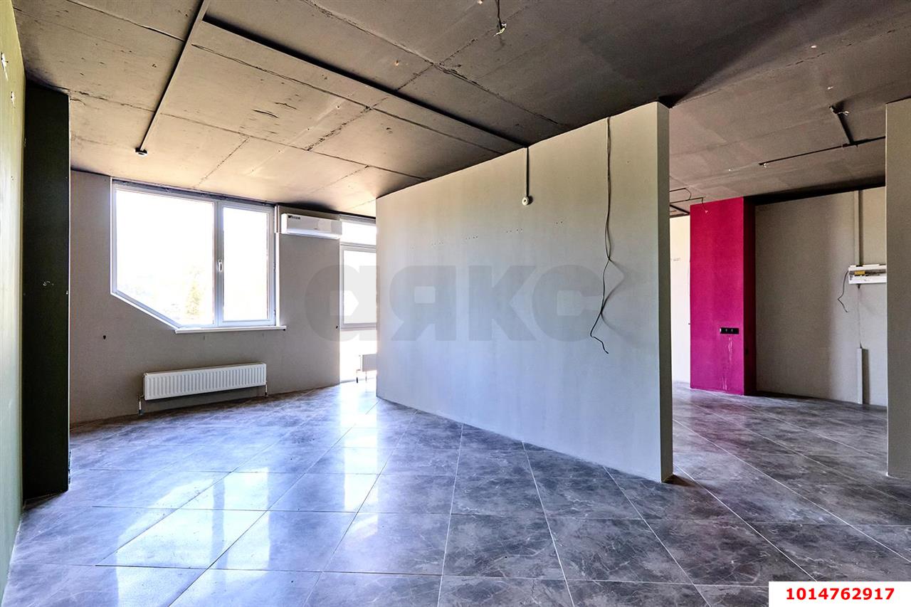 Фото №6: Торговое помещение 50 м² - Краснодар, Светлоград, ул. Красных Партизан, 1/4к3