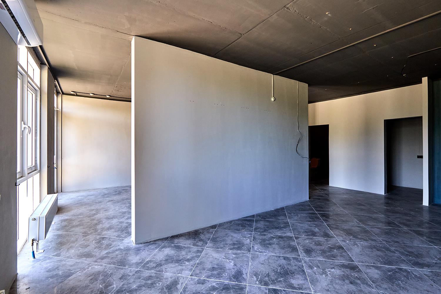 Фото №7: Коммерция 50 м² - Краснодар, Прикубанский внутригородской округ, Славянский, мкр. Светлоград, ул. Красных Партизан, 1/4к4