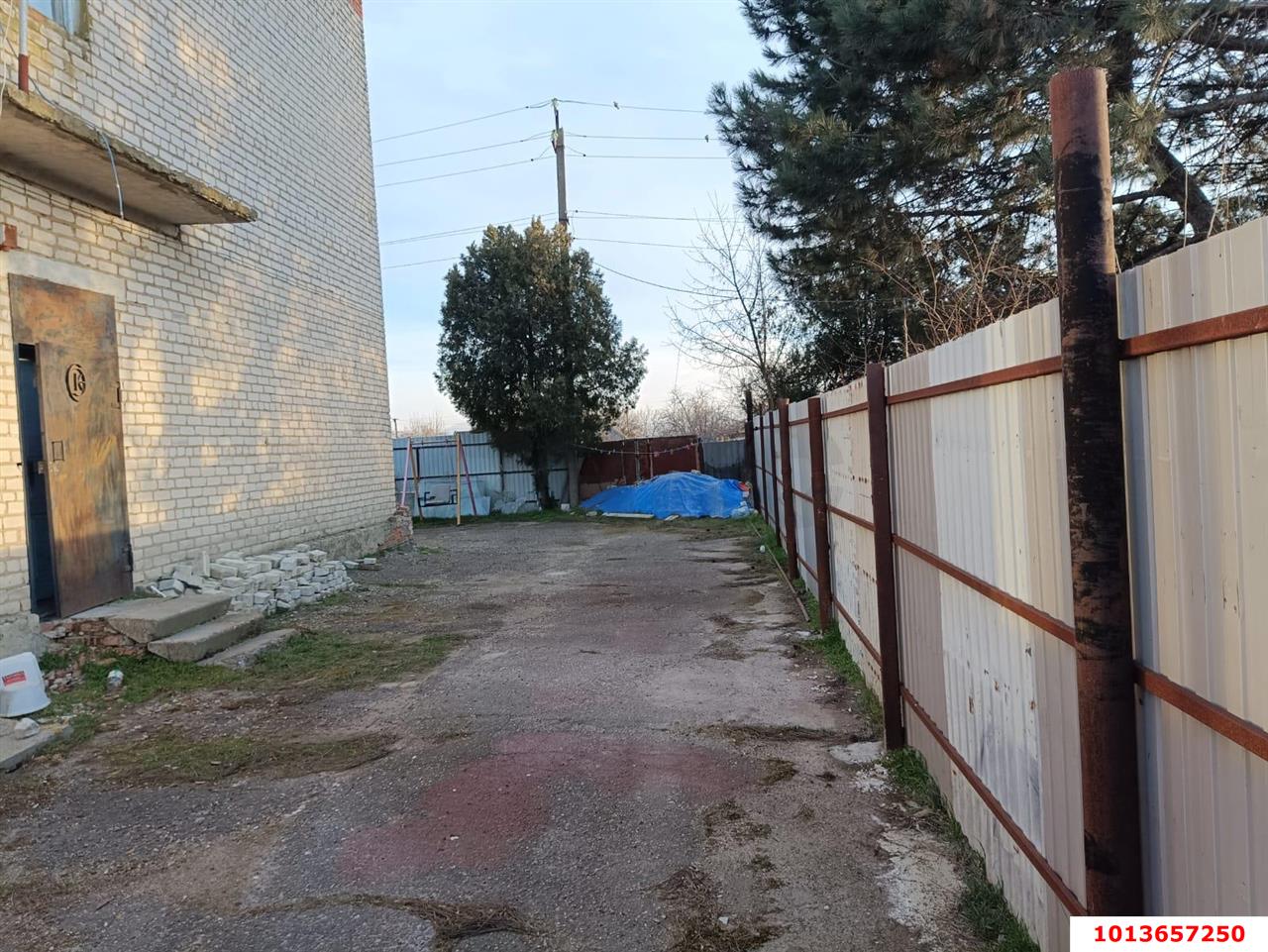 Фото №2: Отдельное здание 930 м² - Белый, пер. Садовый, 9