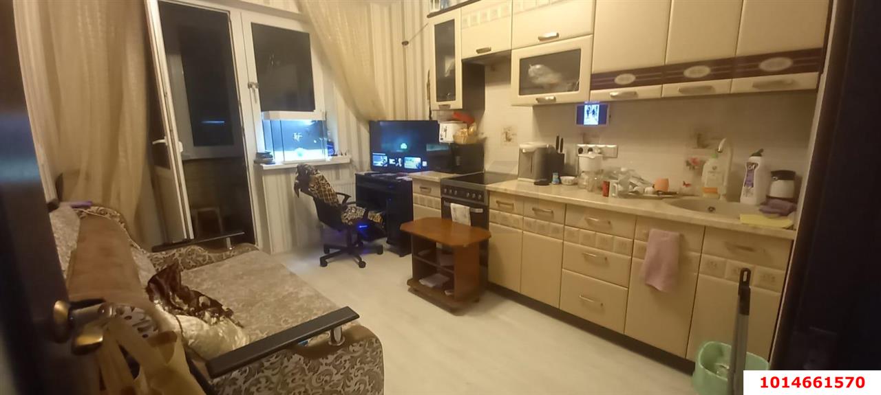 Фото №1: 1-комнатная квартира 42 м² - Знаменский, жилой комплекс Первомайский, мкр. Карасунский внутригородской округ, ул. Первомайская, 36/1