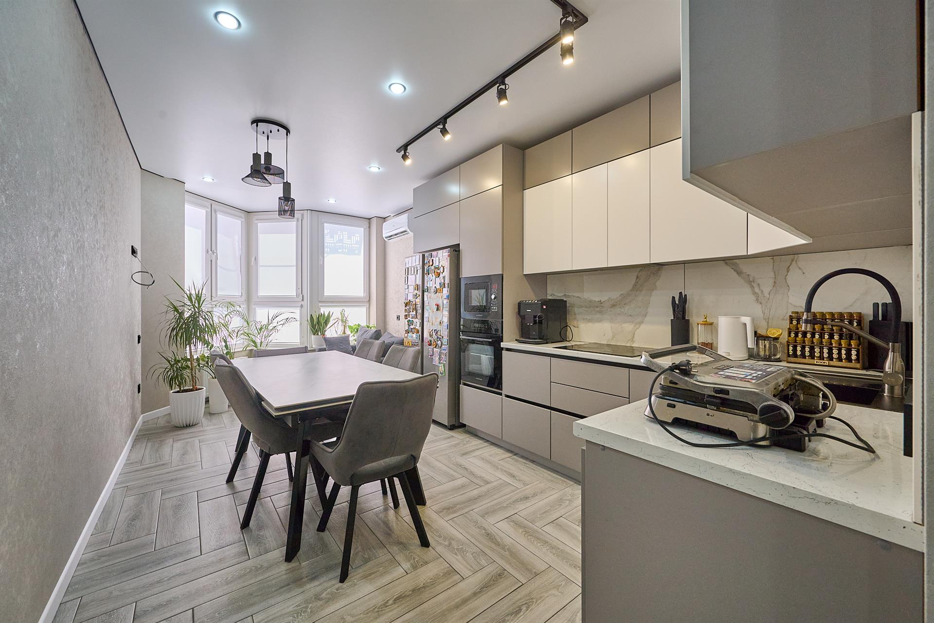 Фото №1: 2-комнатная квартира 63 м² - Краснодар, Прикубанский внутригородской округ, мкр. 2-я Площадка, ул. Ветеранов, 85к5