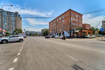 Фото №1: Комната 18 м² - Краснодар, мкр. Центральный внутригородской округ, ул. Одесская, 46