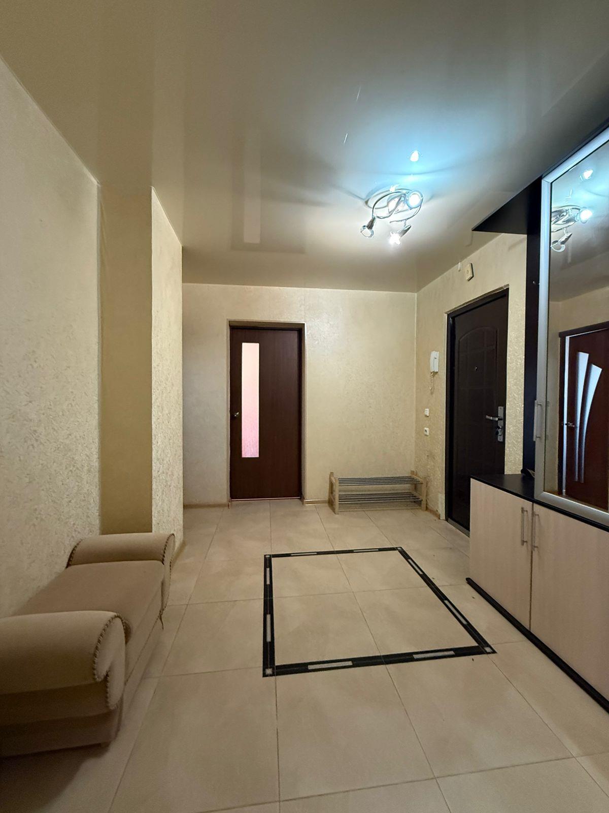 Фото №1: 2-комнатная квартира 57 м² - Краснодар, Прикубанский внутригородской округ, мкр. Краевая Клиническая Больница, ул. Восточно-Кругликовская, 65